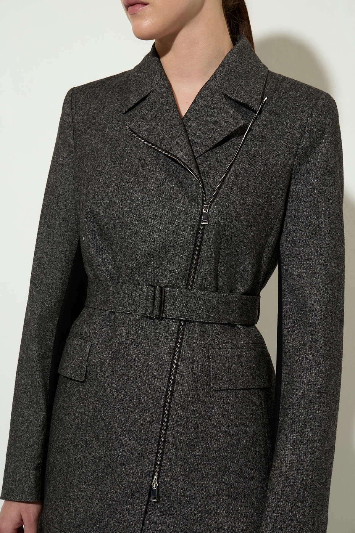 Жакет на молнии с поясом VASSA&Co, пол женский, цвет серый