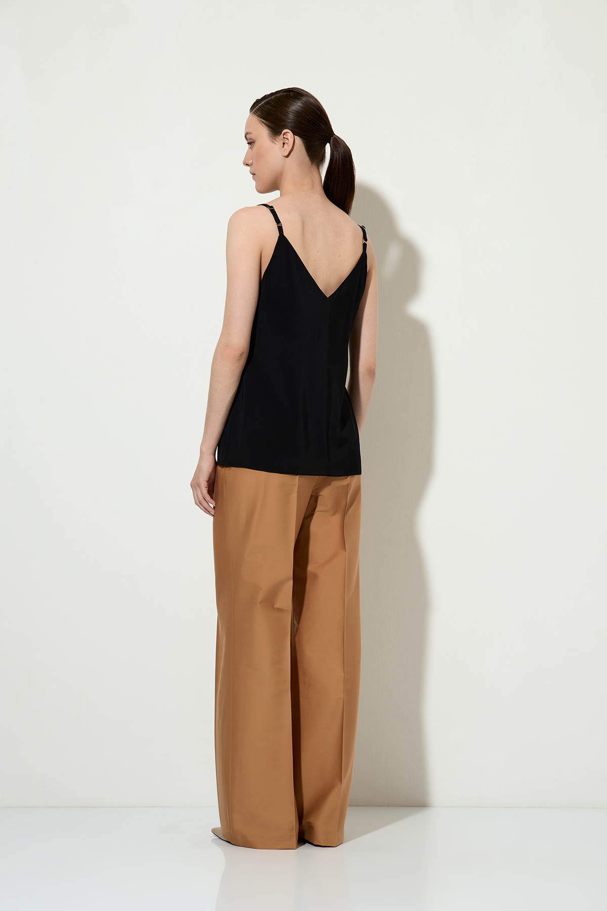 Базовый топ VASSA&Co, пол женский, цвет черный