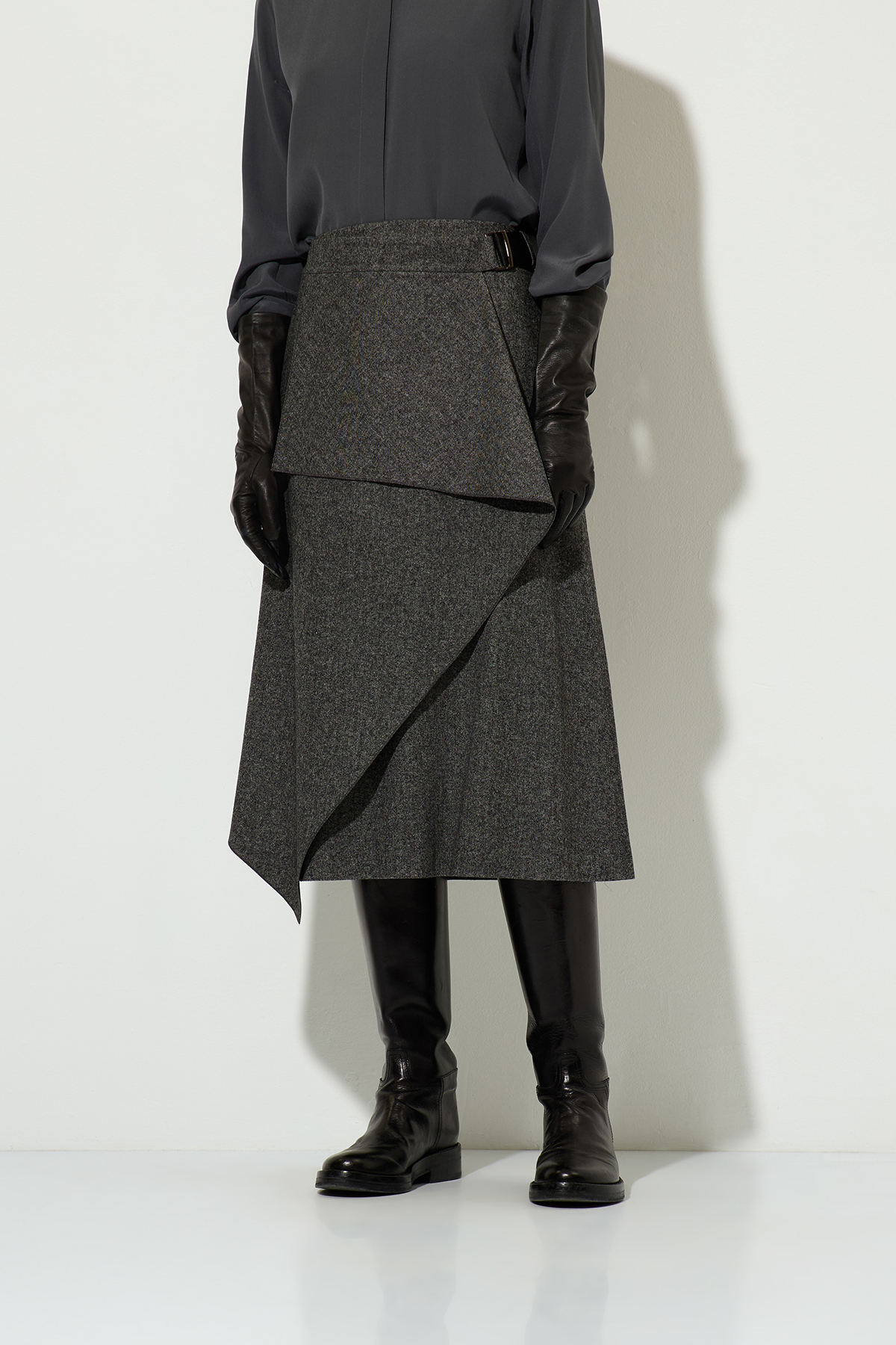 Юбка с асимметричным запахом VASSA&Co, пол женский, цвет серый