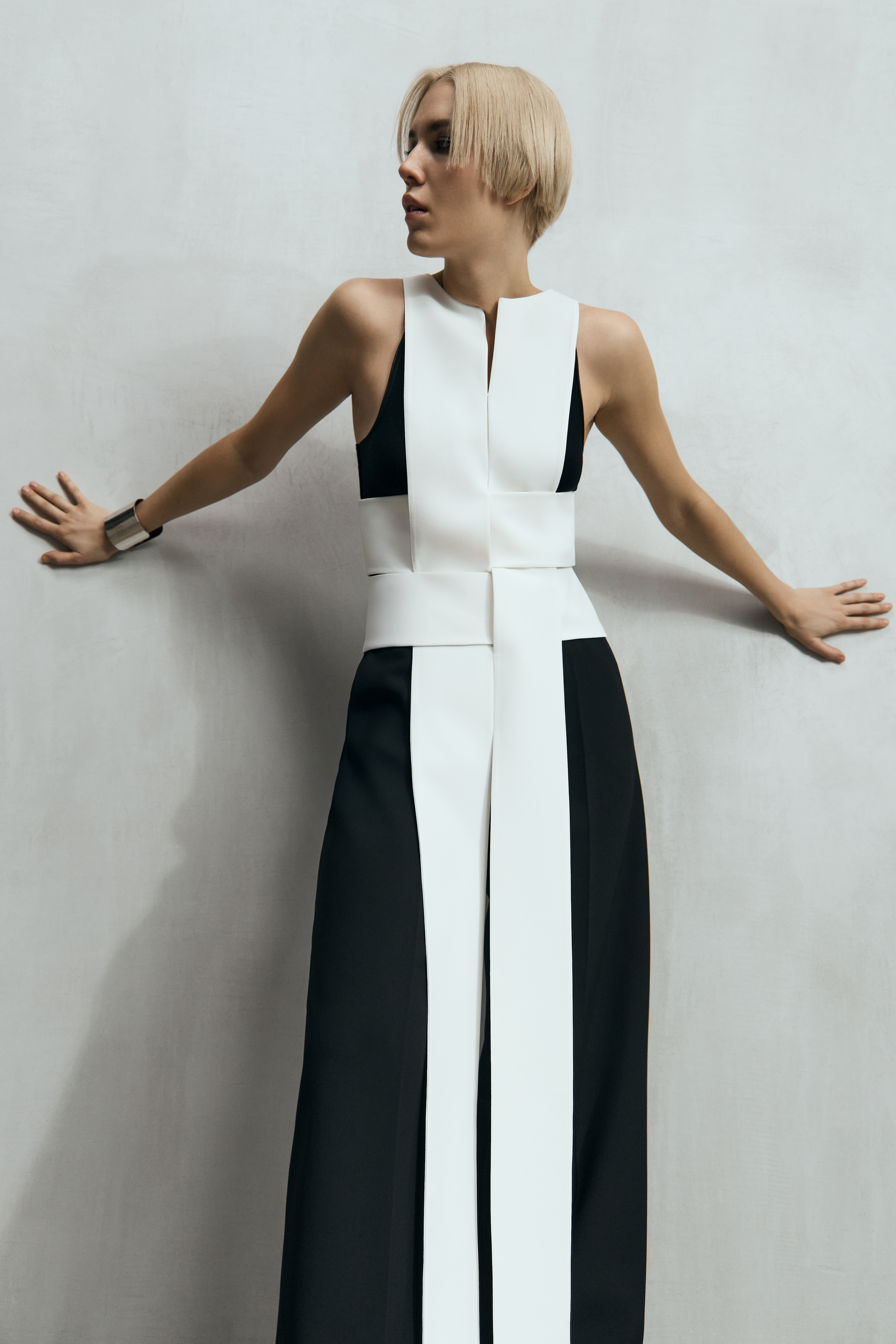 Дизайнерский жилет с эффектом плетения VASSA&Co, пол женский, цвет белый