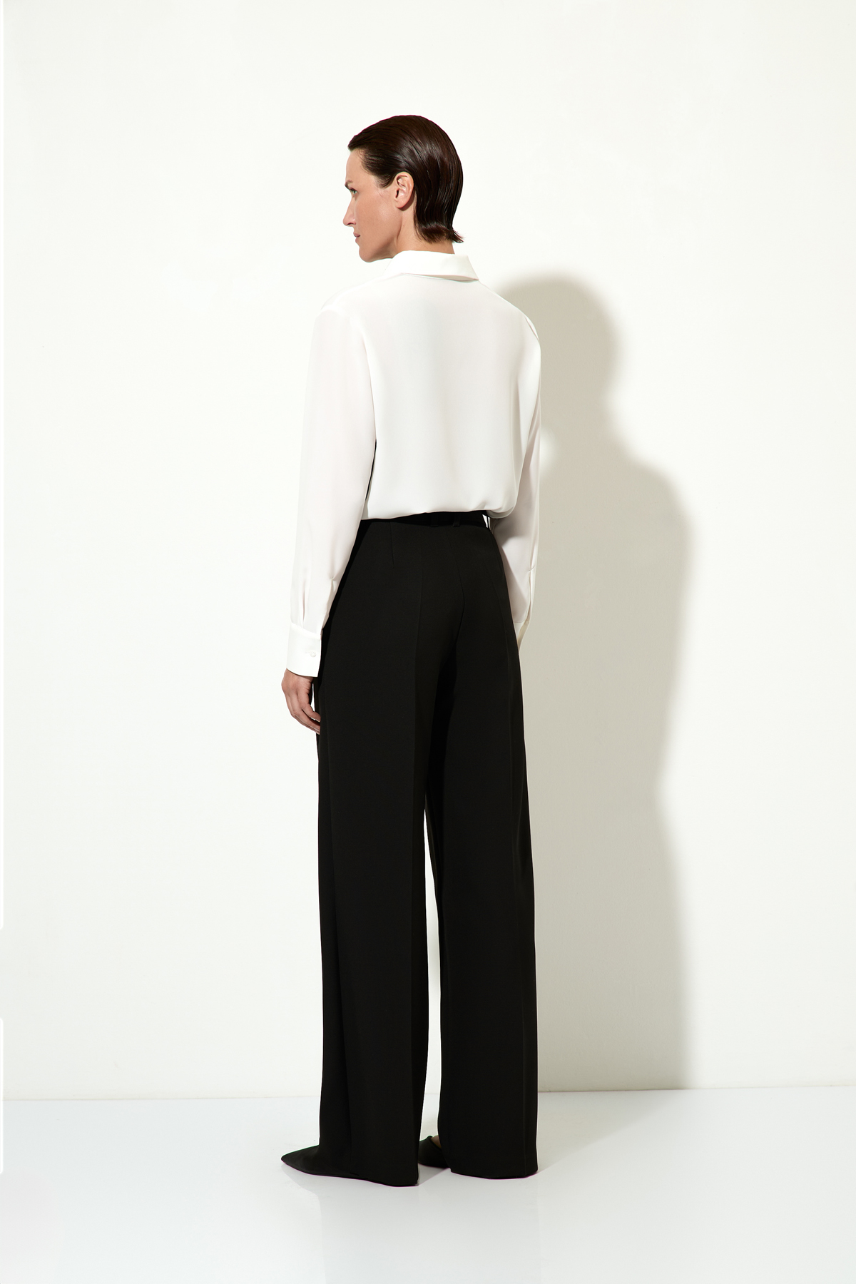 Trousers VASSA&Co, пол female, цвет Black