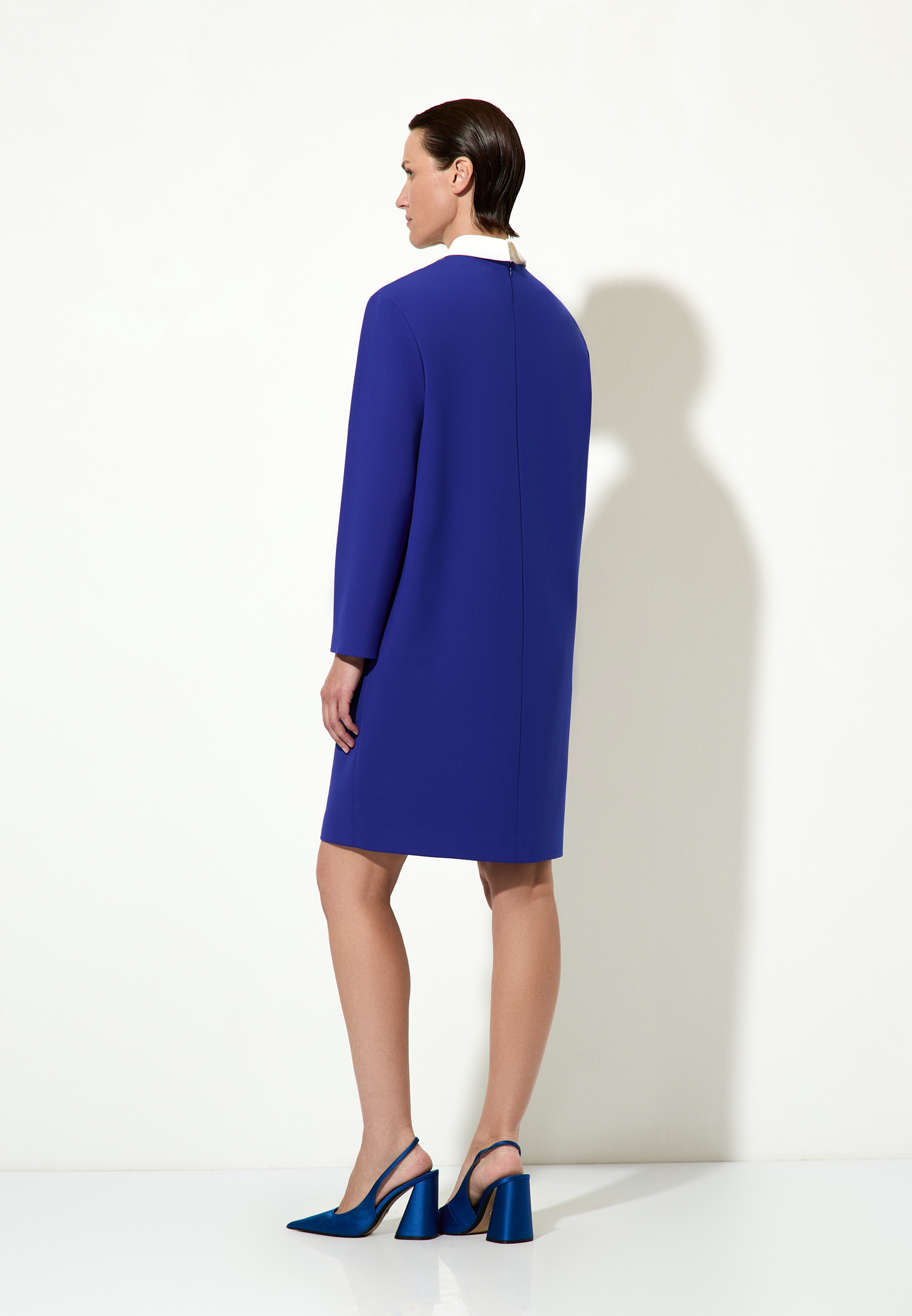 Платье со съемной манишкой VASSA&Co, пол женский, цвет синий
