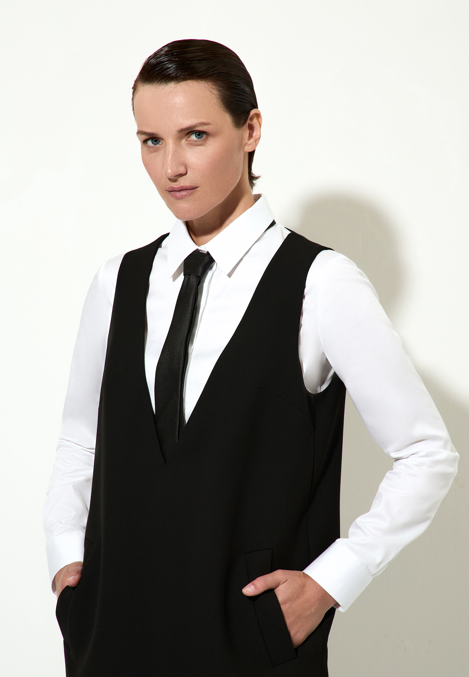 Платье-сарафан VASSA&Co, пол женский, цвет черный