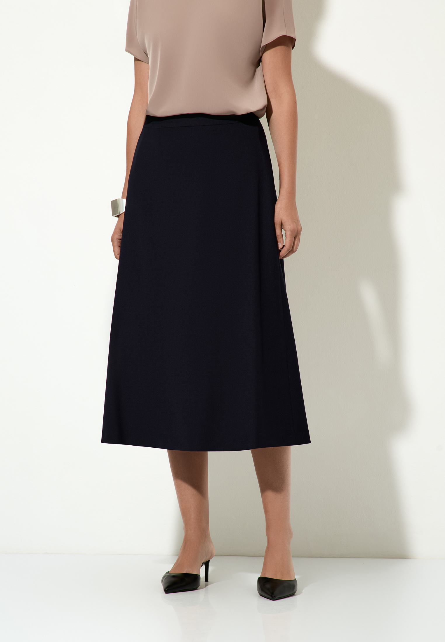 Юбка темно-синяя VASSA&Co, пол женский, цвет синий