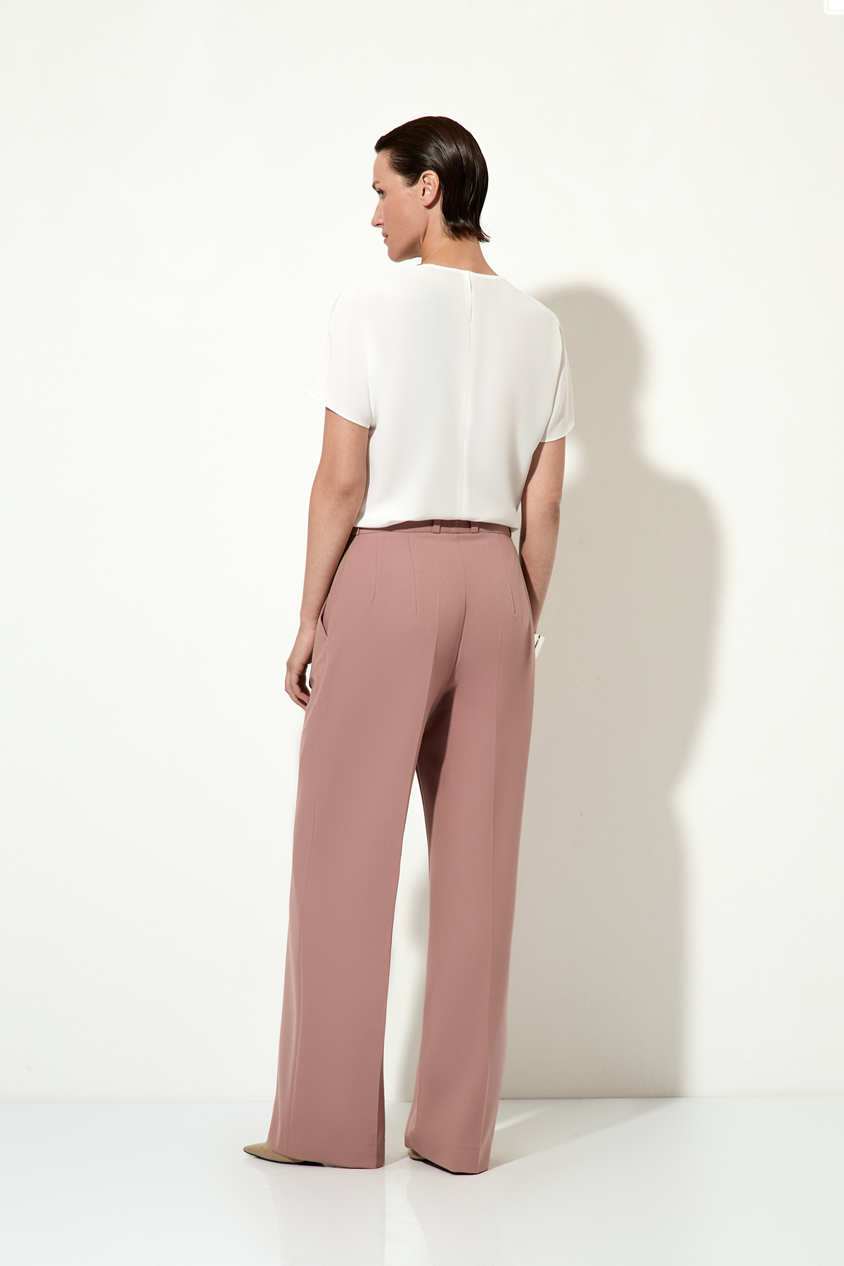 Брюки широкие VASSA&Co, пол female, цвет pink