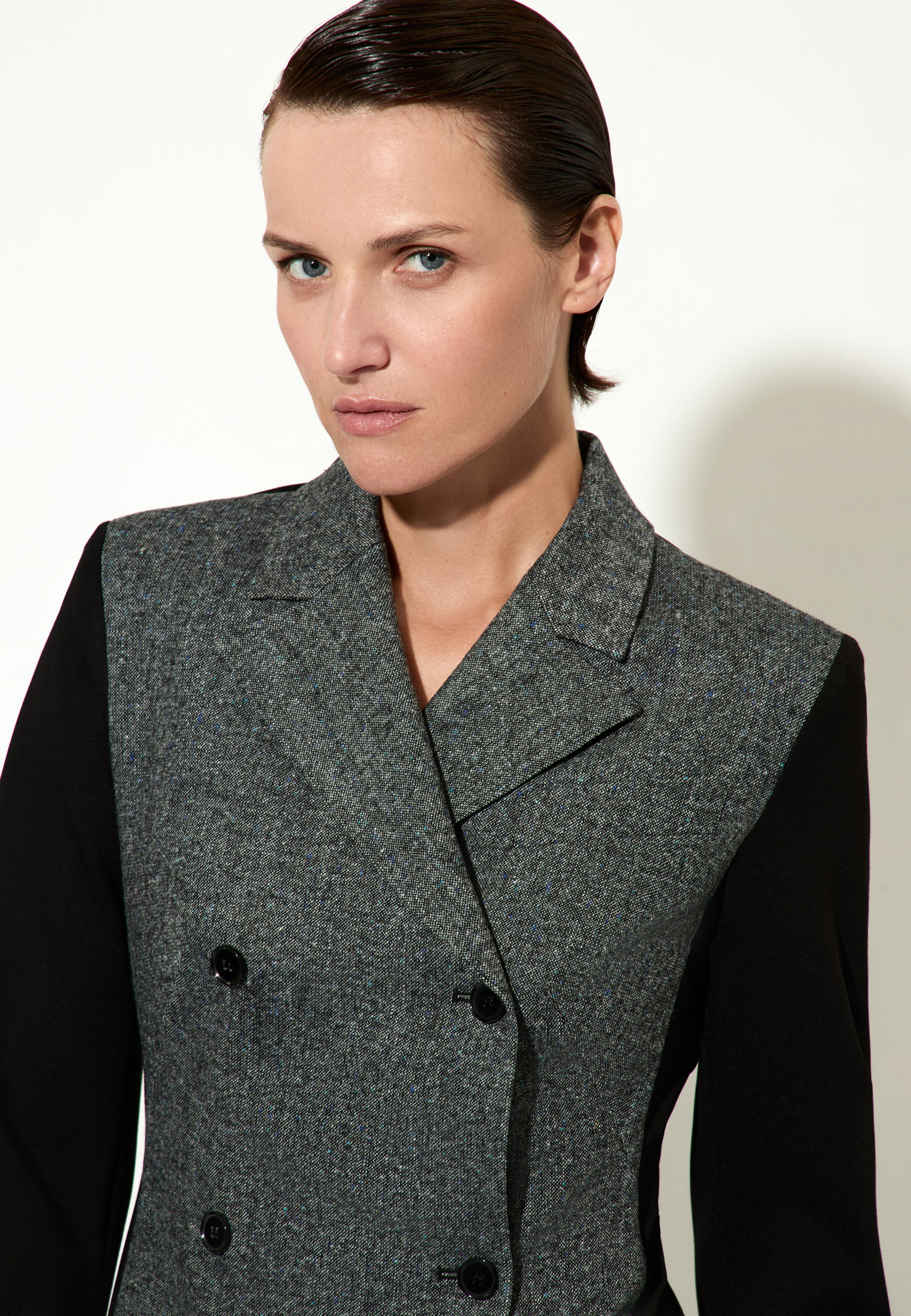 Платье-пальто VASSA&Co, пол female, цвет серый