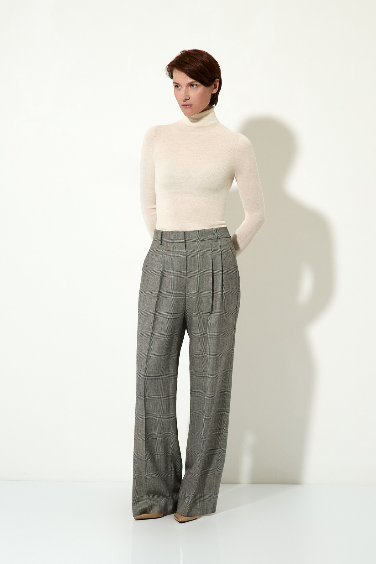 Pullover VASSA CODE, пол female, цвет milky color