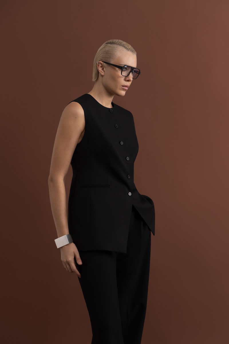 Жилет female ЖИЛЕТ VASSA&Co Black 3