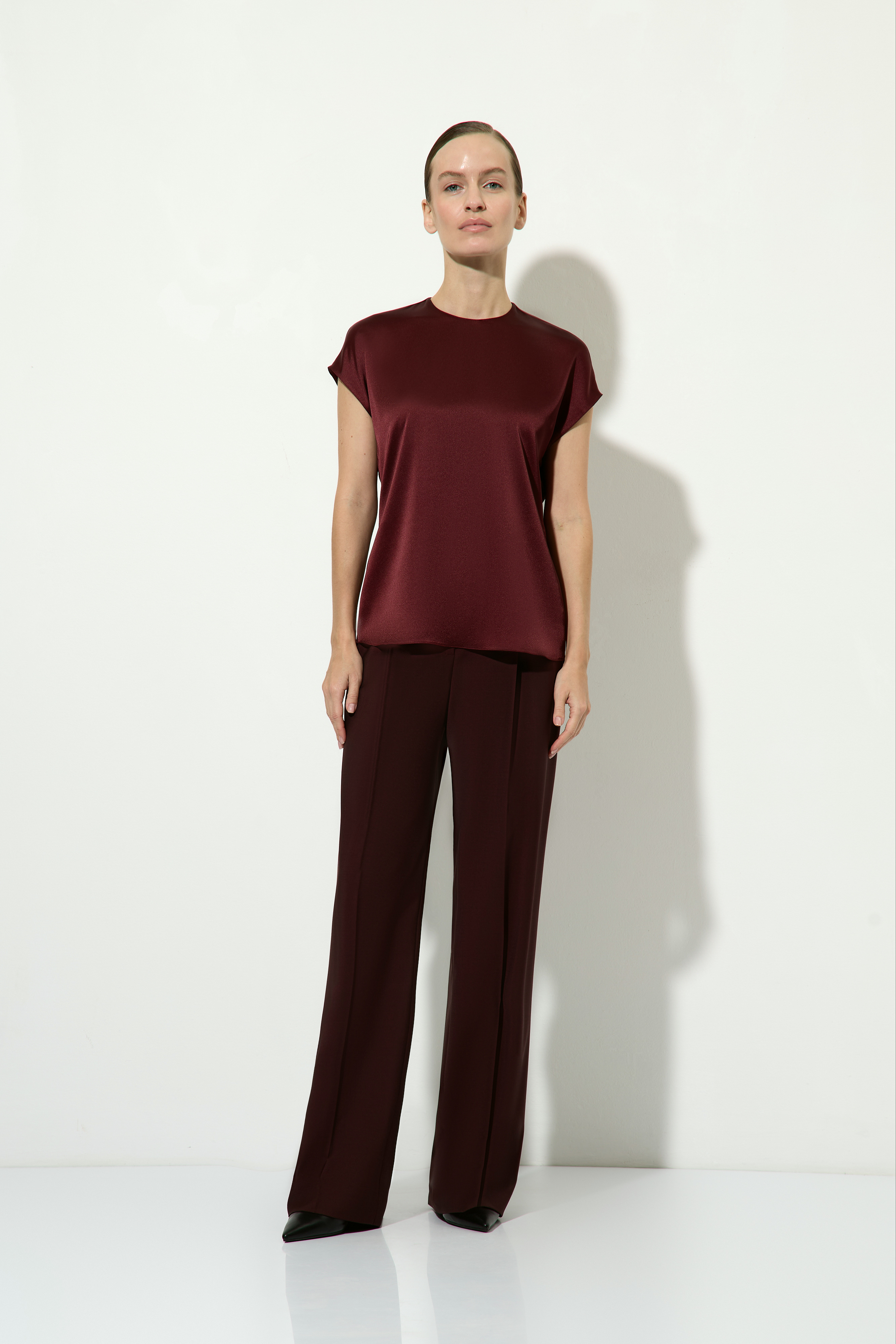 Блузка атласная бордовая VASSA&Co, пол female, цвет red