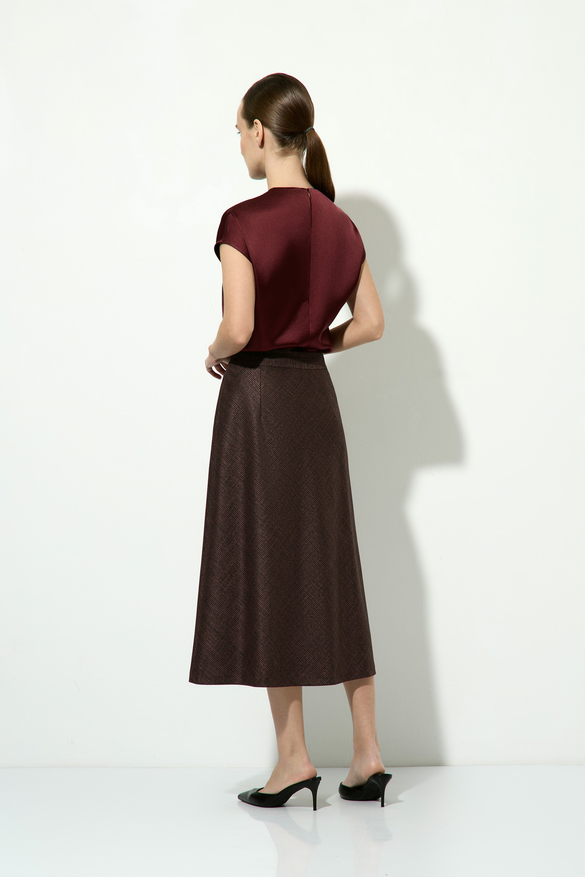 Блузка атласная бордовая VASSA&Co, пол female, цвет red