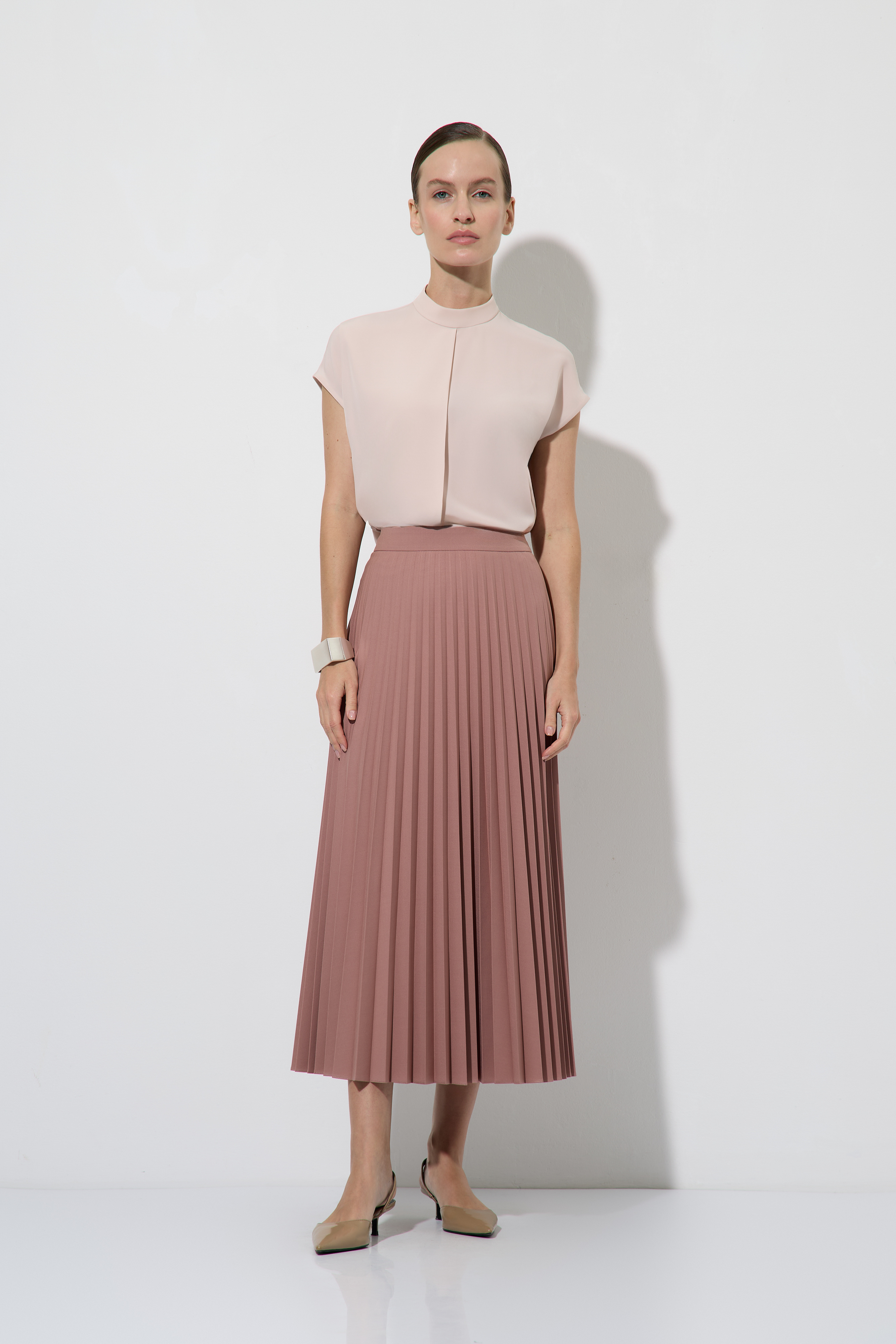 Юбка плиссированная VASSA&Co, пол женский, цвет розовый