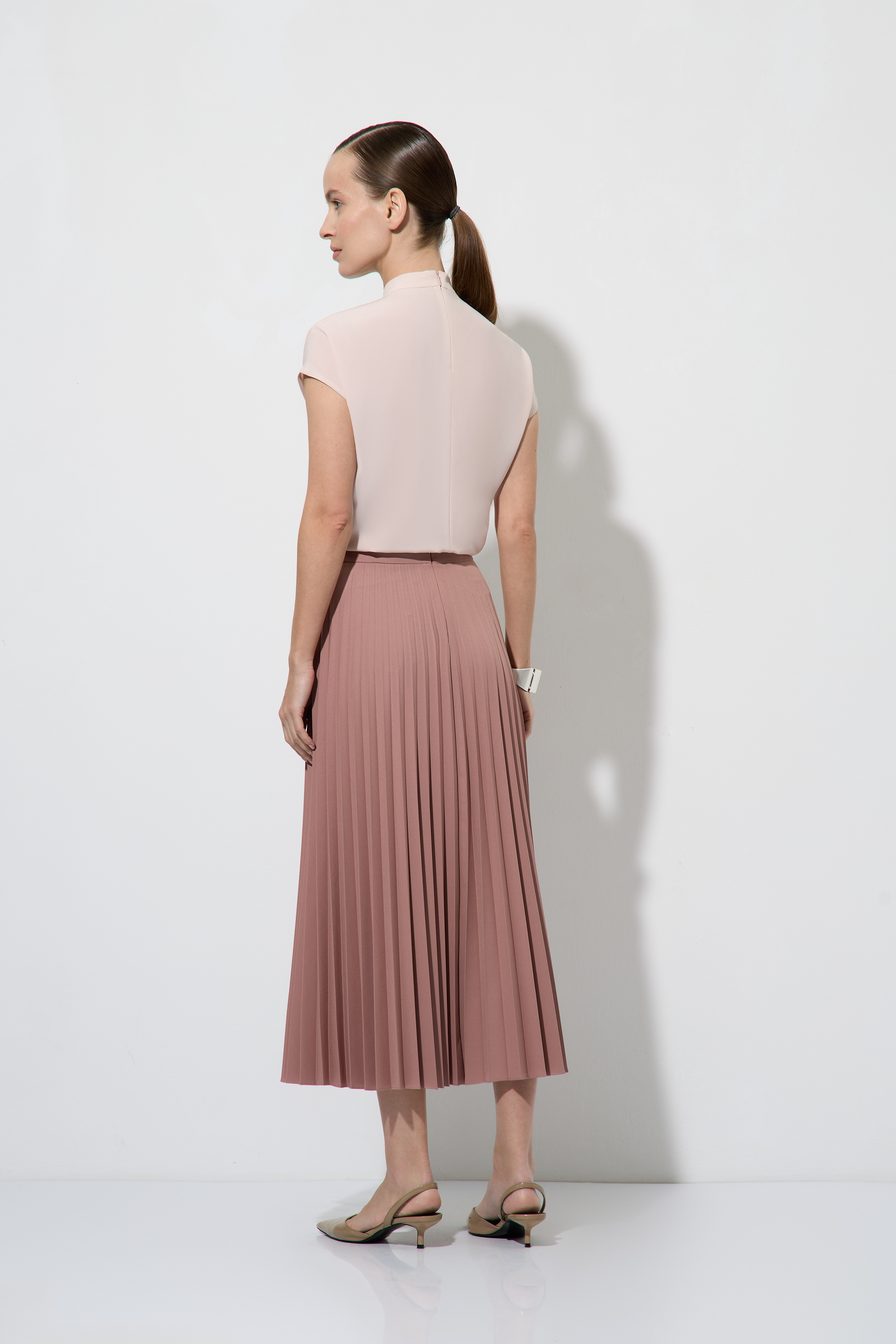 Юбка плиссированная VASSA&Co, пол женский, цвет розовый