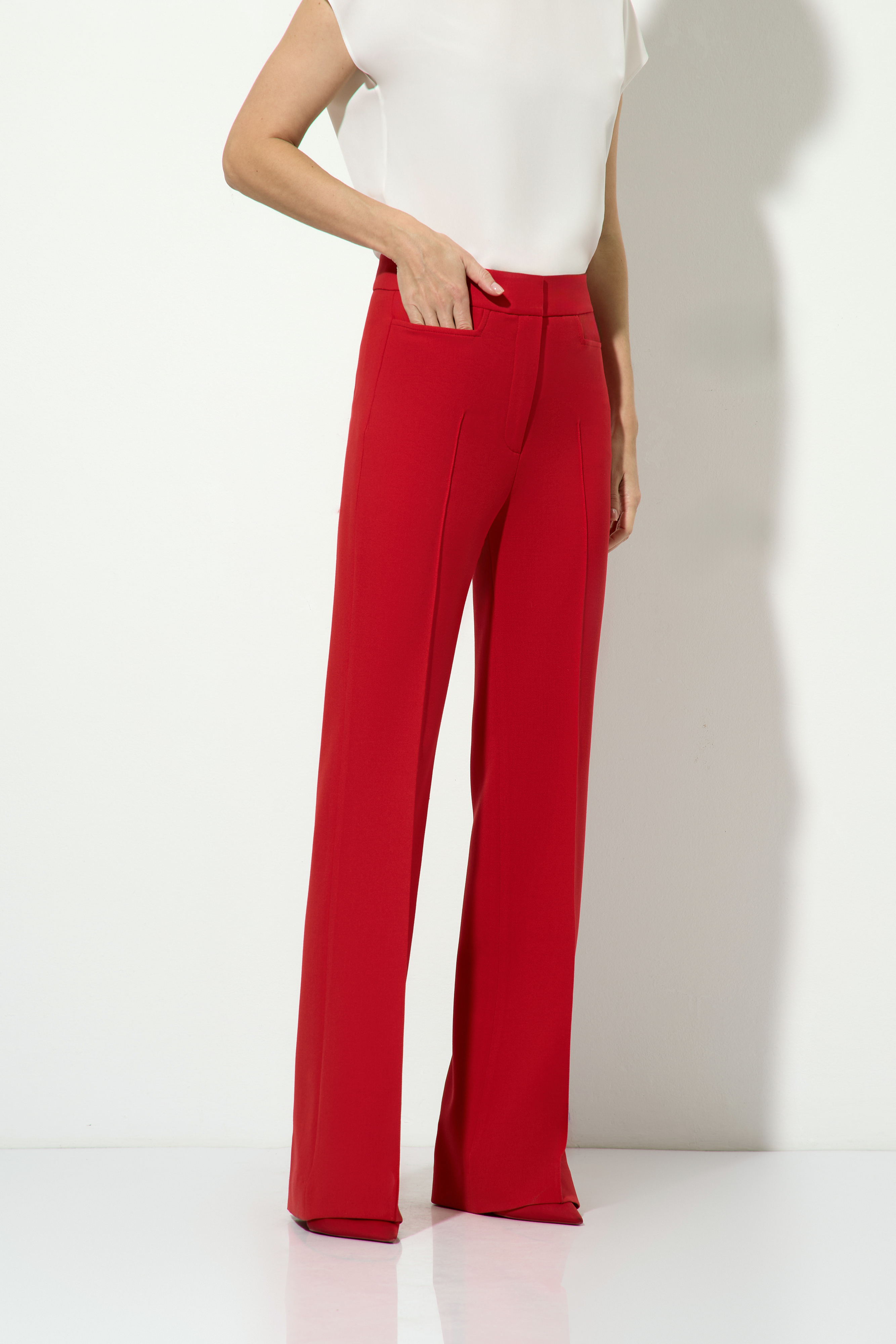 Брюки красные VASSA&Co, пол female, цвет red