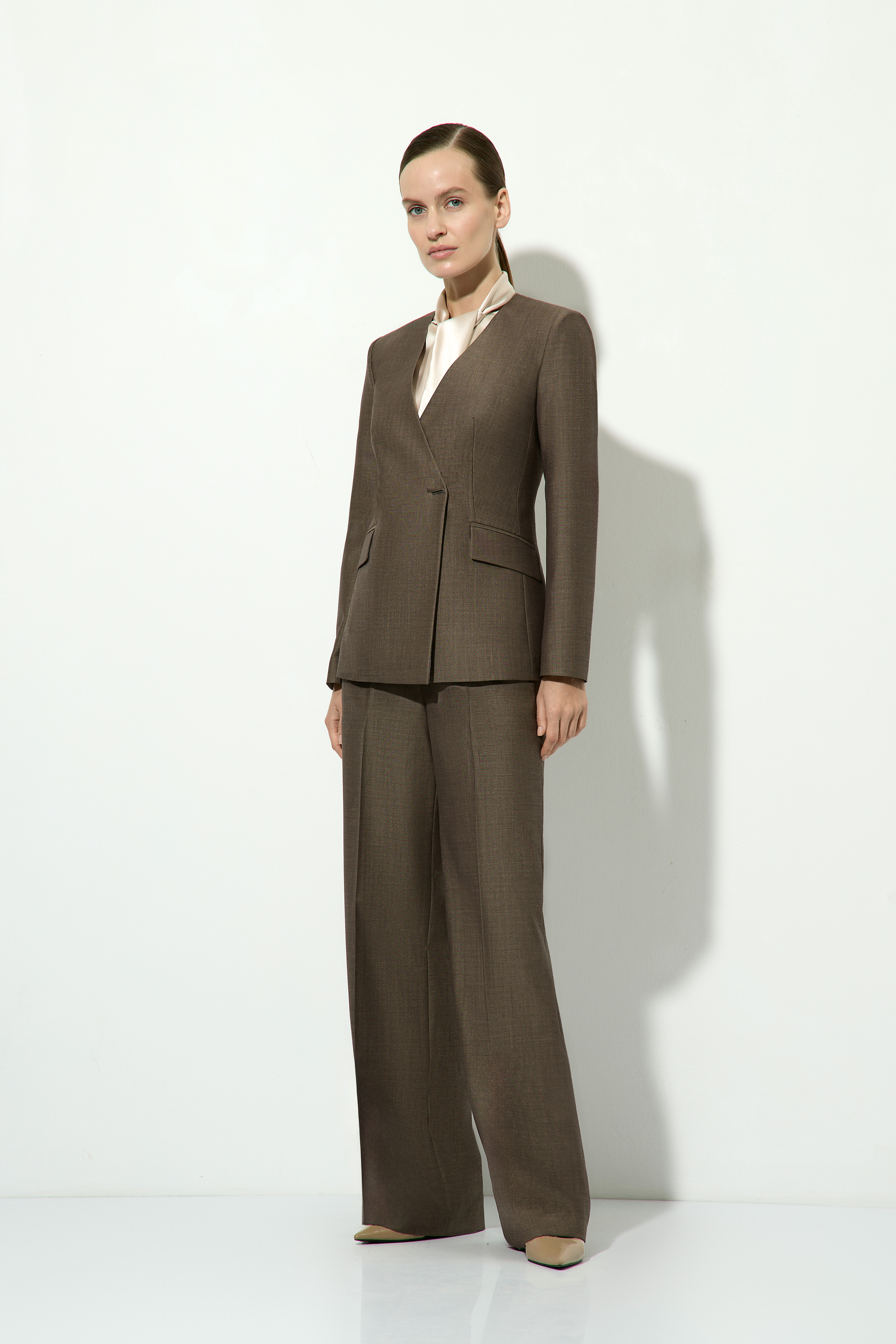 Жакет с асимметричным бортом VASSA&Co, пол female, цвет brown