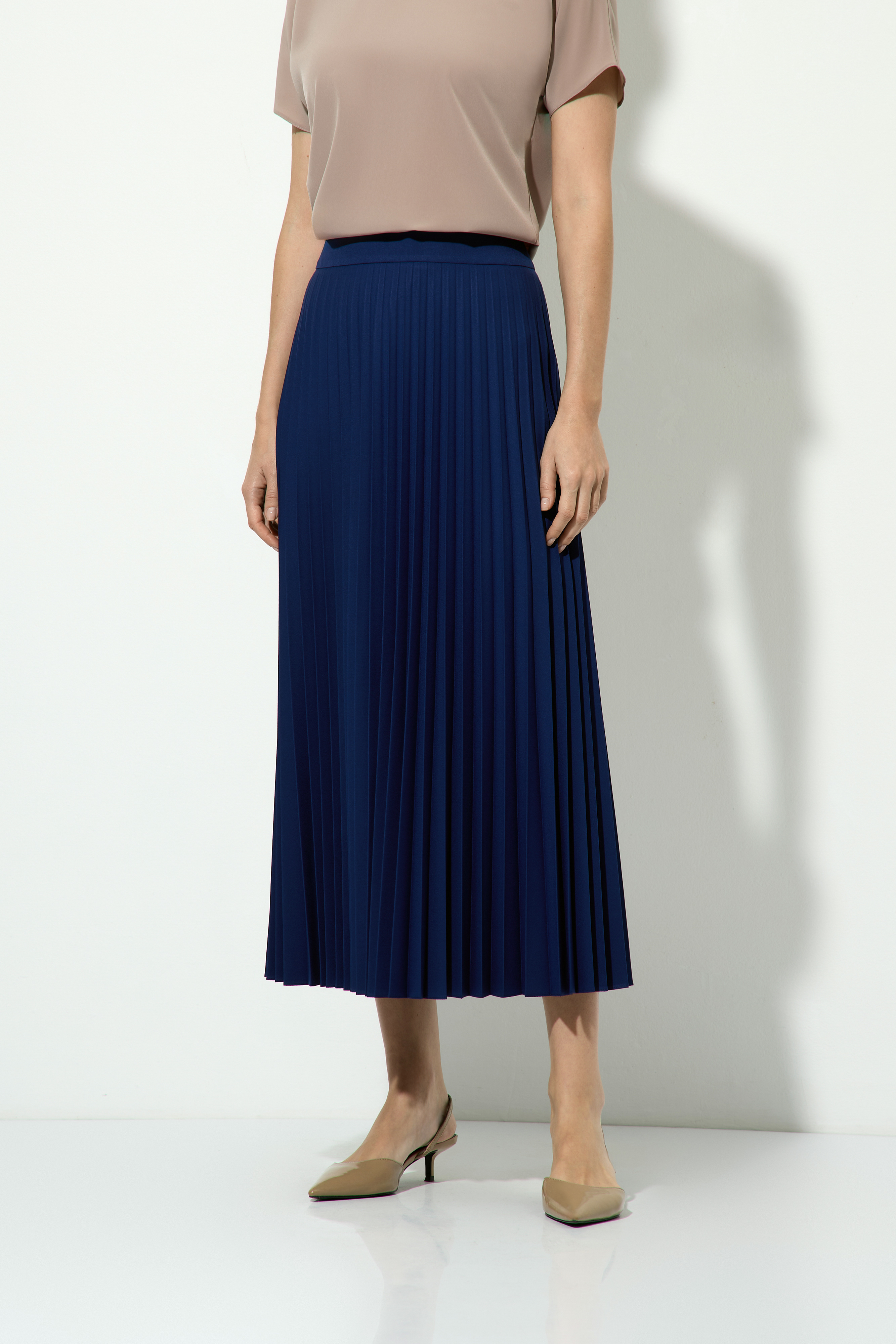 Юбка плиссированная VASSA&Co, пол female, цвет синий