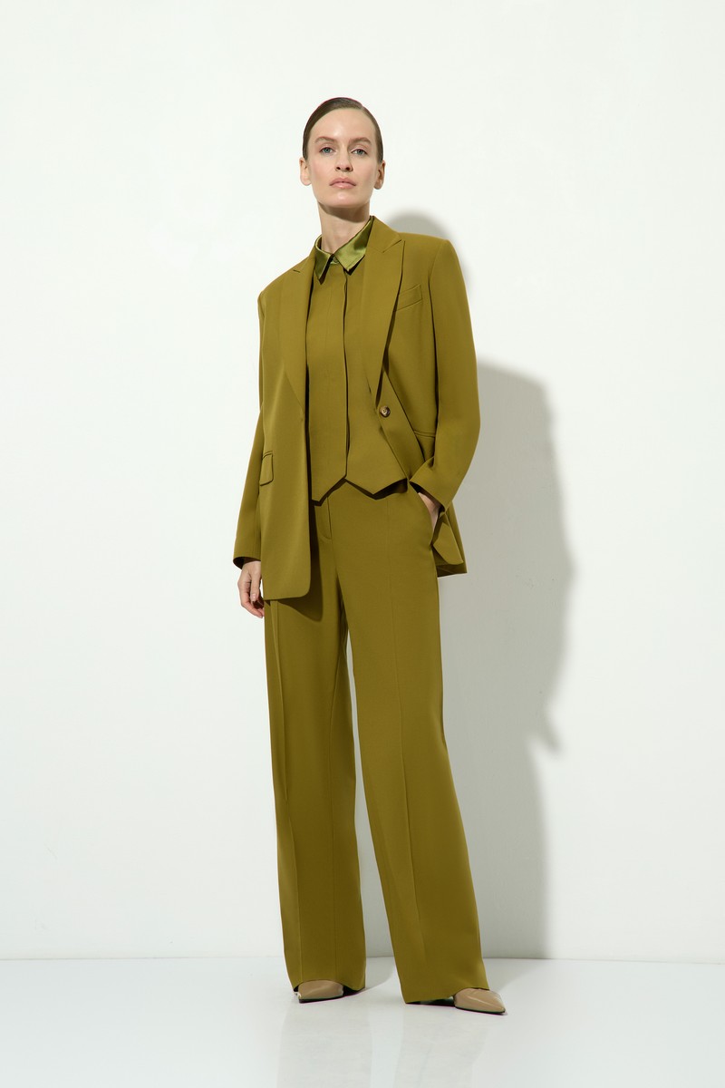 Жилет с атласным воротником VASSA&Co, пол женский, цвет хаки, фото №4