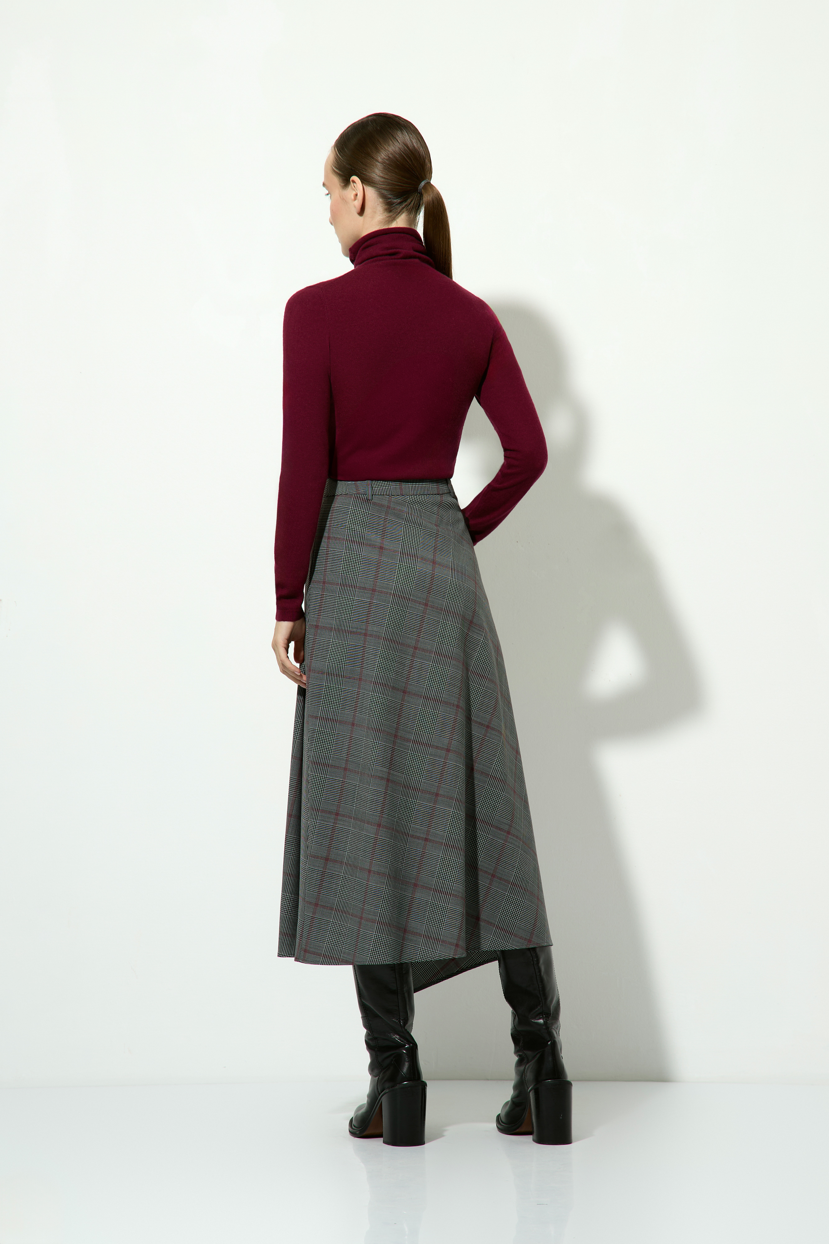 Юбка в клетку VASSA CODE, пол женский, цвет серый