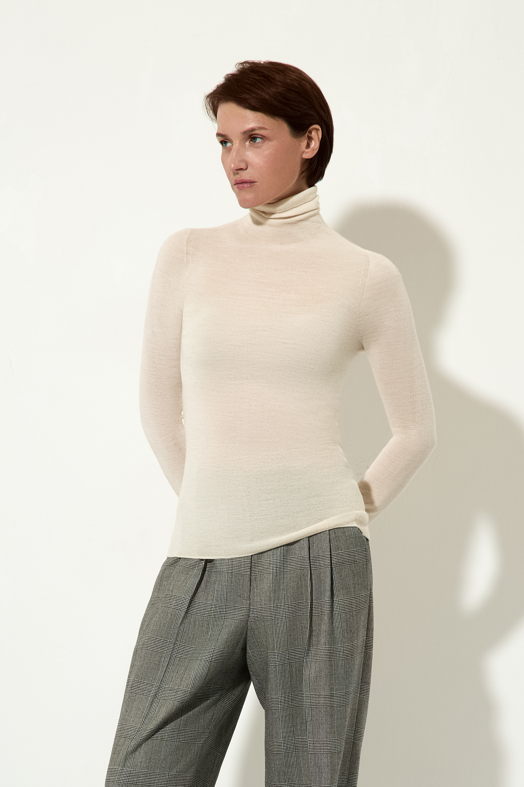 Pullover VASSA CODE, пол female, цвет milky color