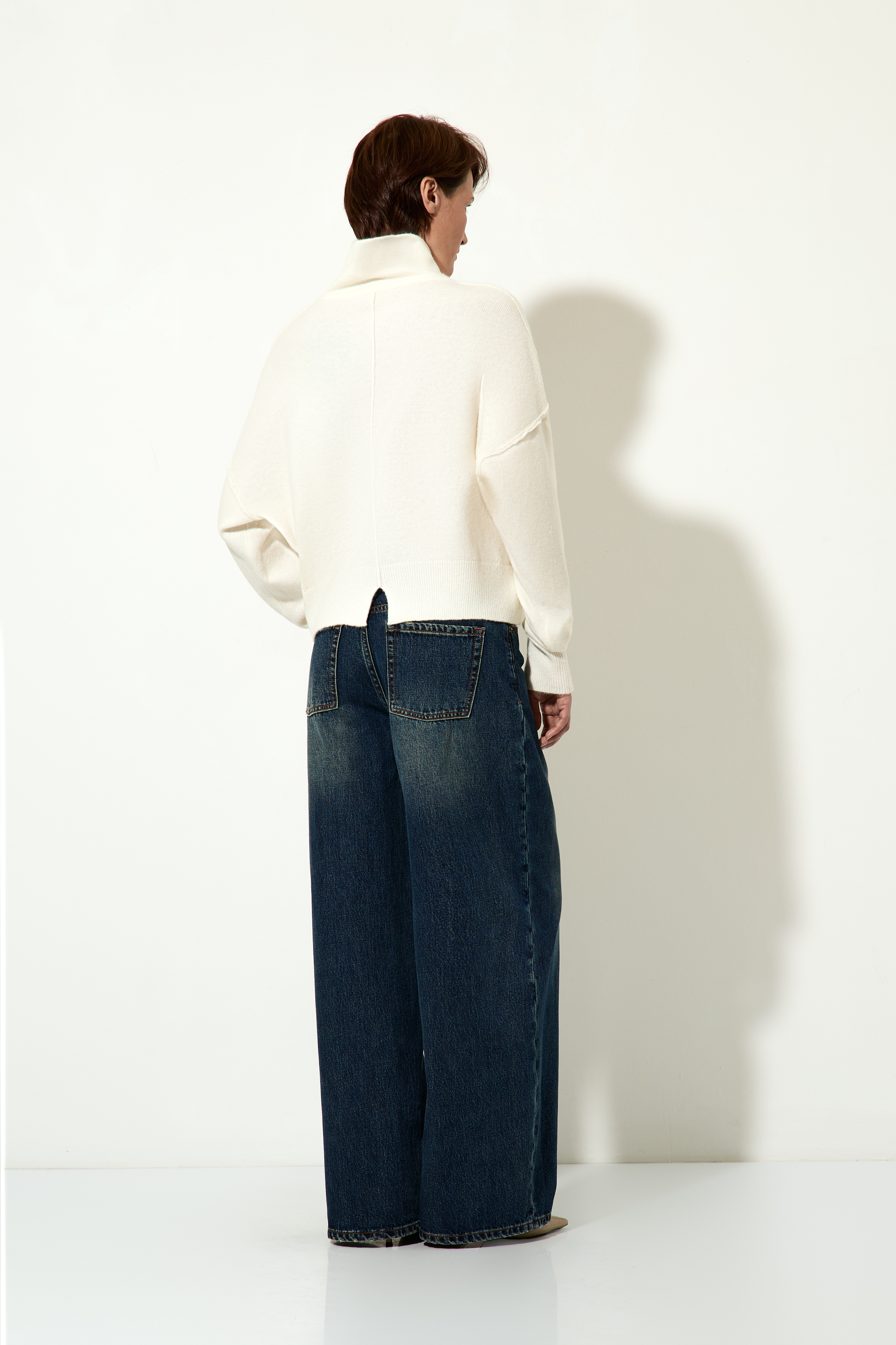 Джемпер женский VASSA CODE, пол female, цвет white