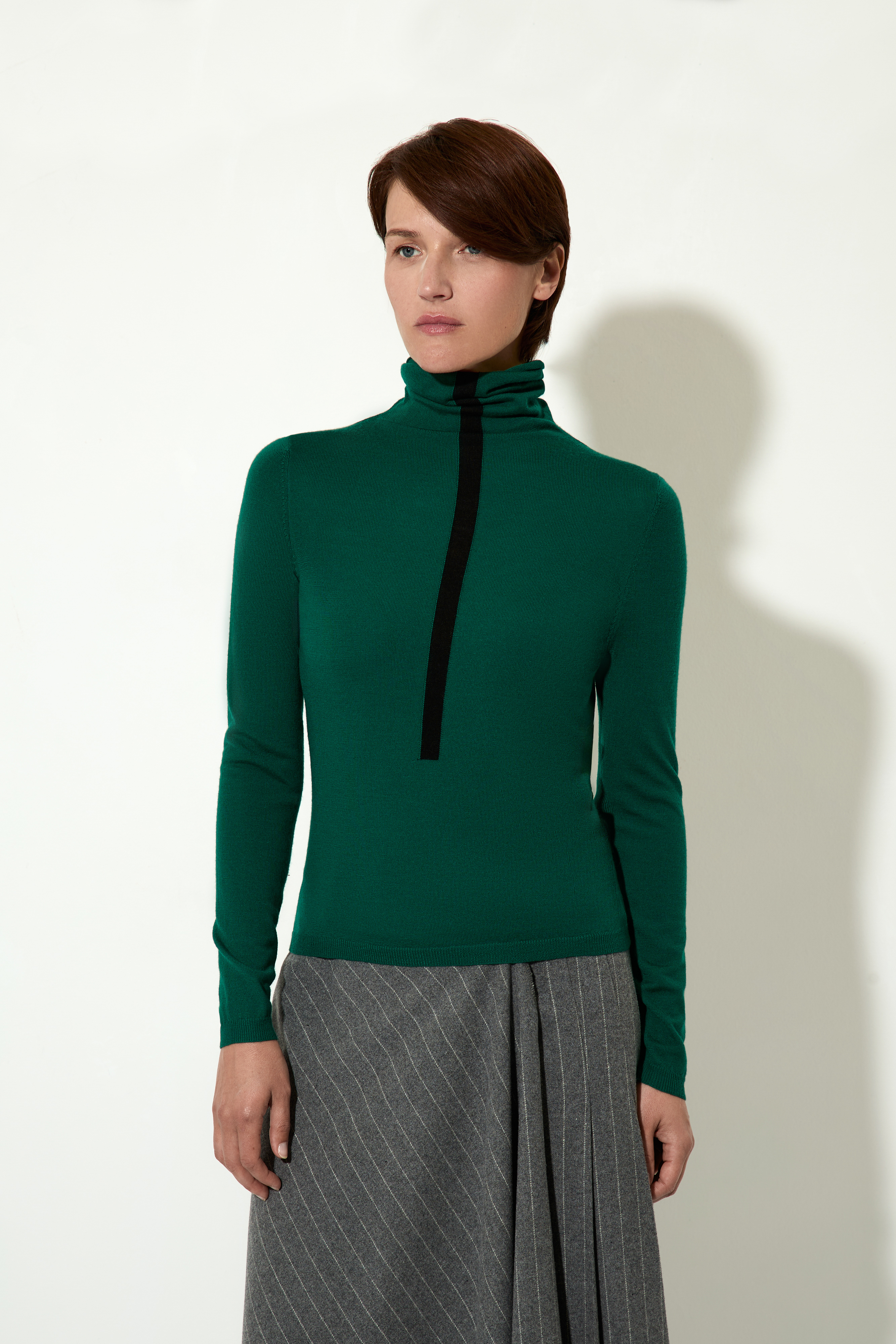 Джемпер женский VASSA CODE, пол female, цвет зеленый