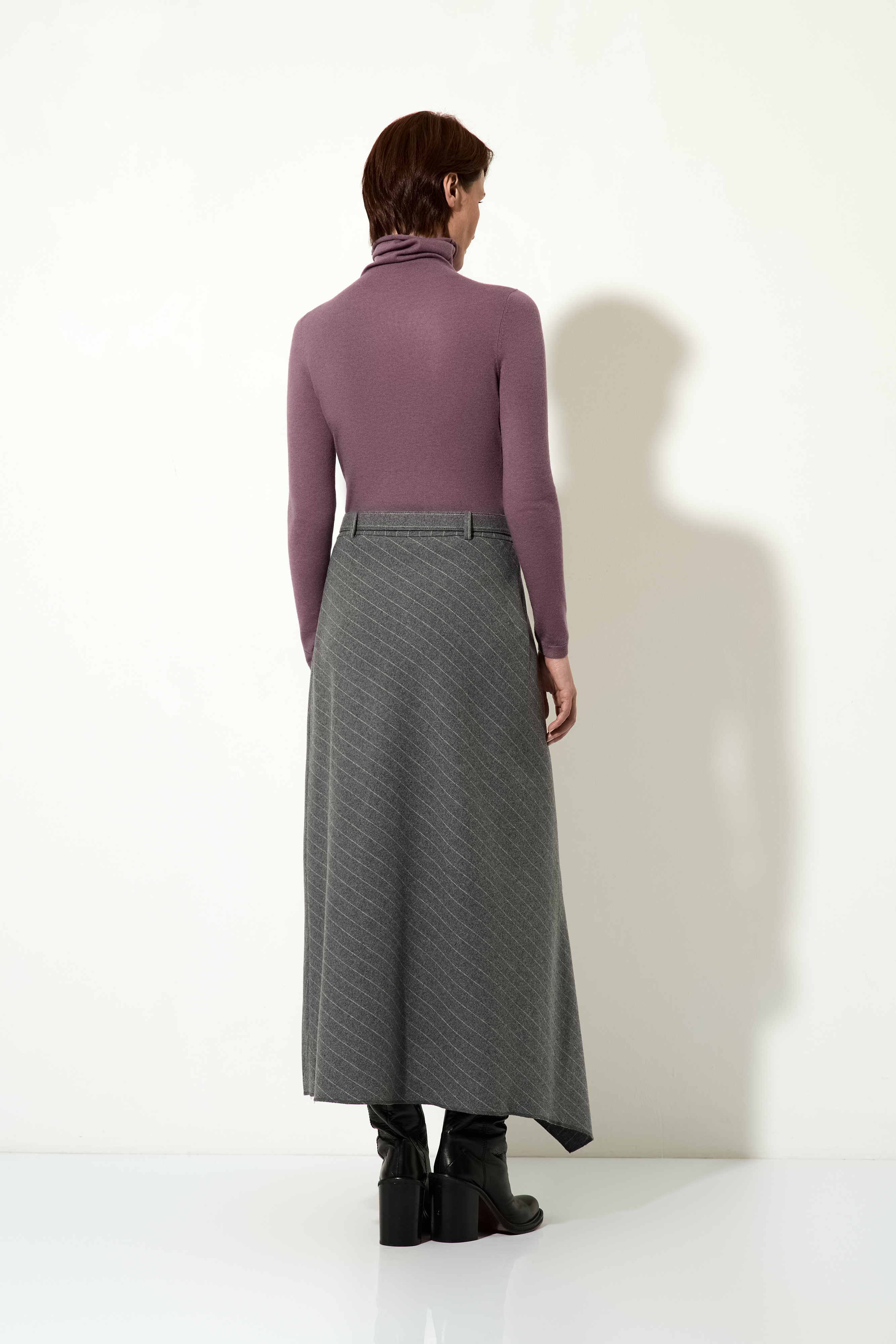 Джемпер шерстяной VASSA CODE, пол female, цвет violet