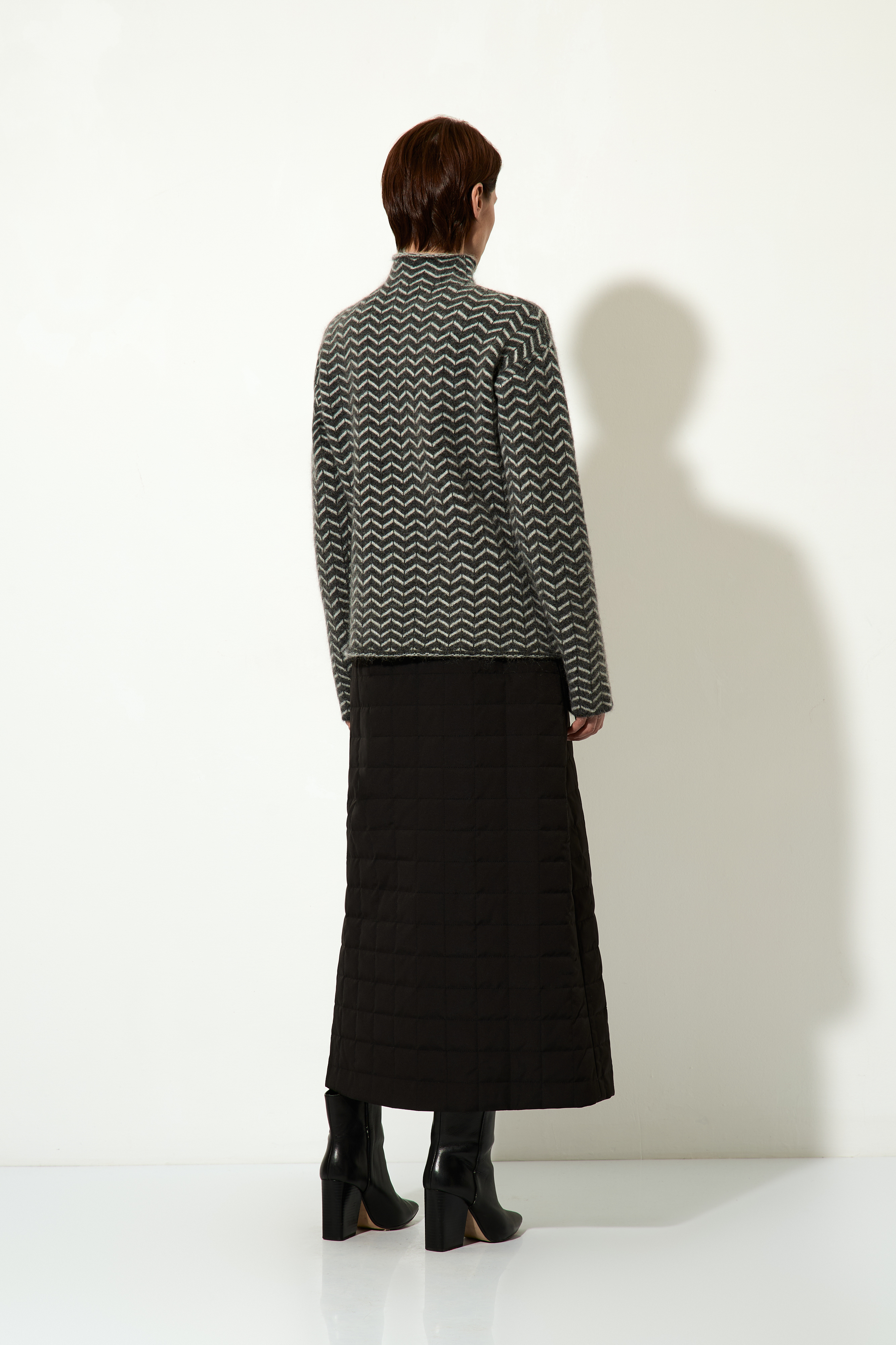 Skirt VASSA CODE, пол female, цвет black