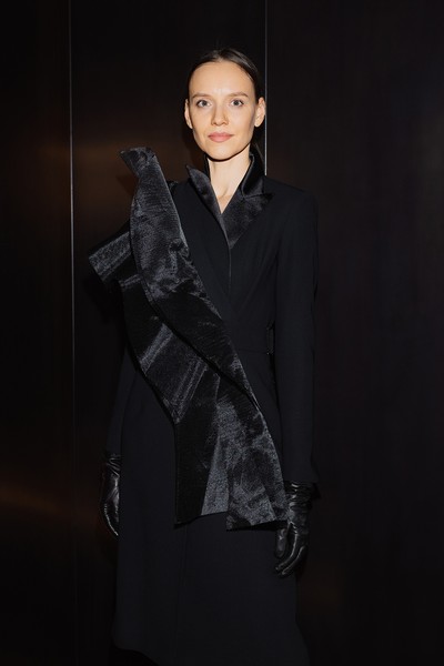 Жилет на одно плечо VASSA&Co, пол женский, цвет черный, фото №3