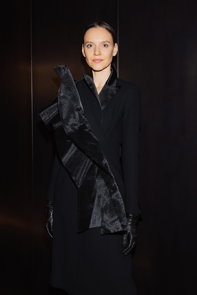 Жилет на одно плечо VASSA&Co, пол female, цвет black, фото №3