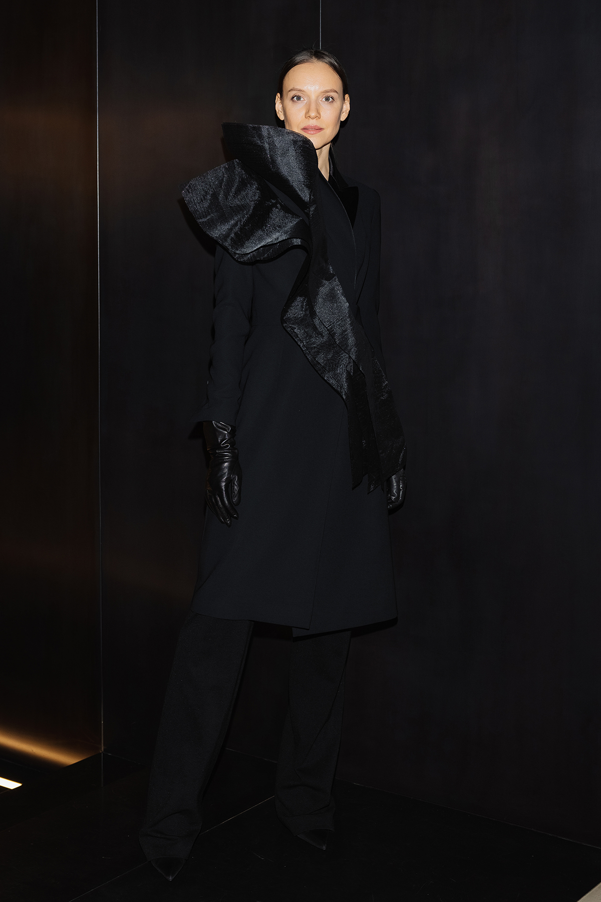 Жилет на одно плечо VASSA&Co, пол female, цвет black