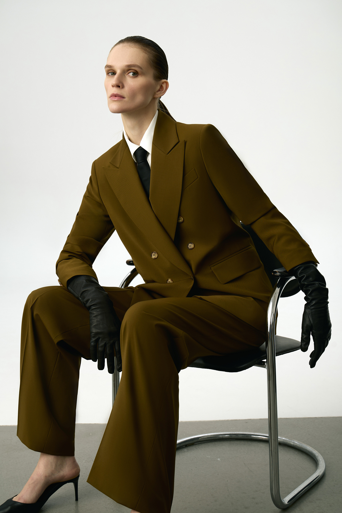 Жакет двубортный VASSA&Co, пол female, цвет зеленый