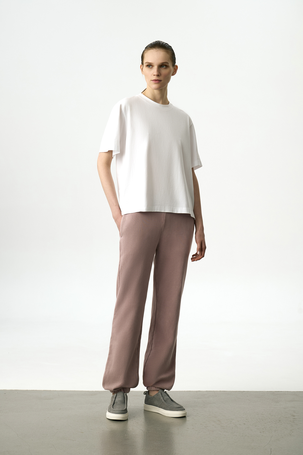 Брюки спортивные VASSA CODE, пол female, цвет purple