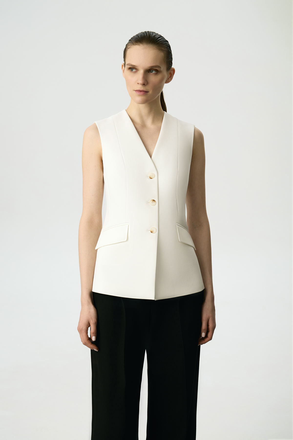 Жилет белый VASSA&Co, пол женский, цвет белый