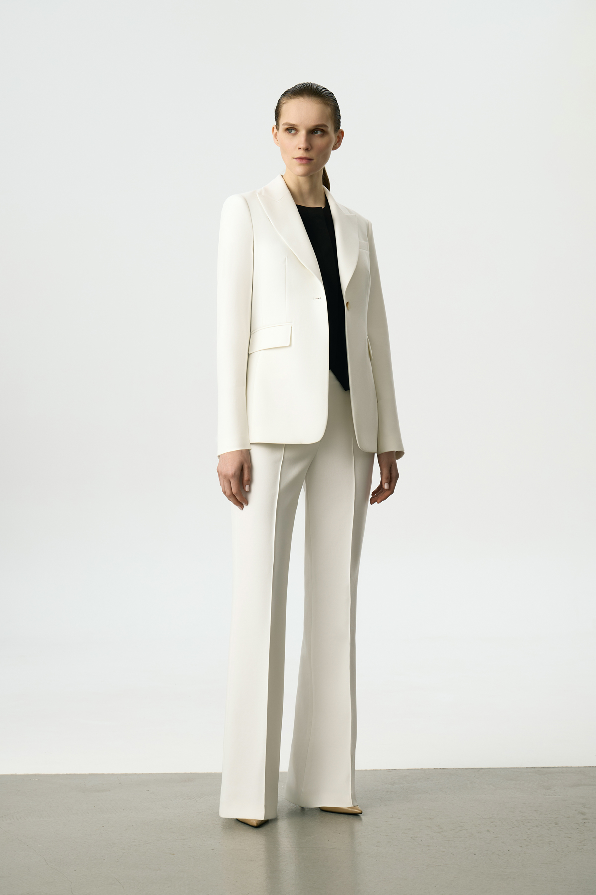 Жакет однобортный белый VASSA&Co, пол женский, цвет белый