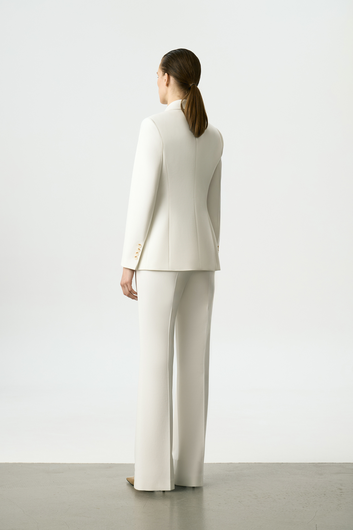 Жакет однобортный белый VASSA&Co, пол женский, цвет белый