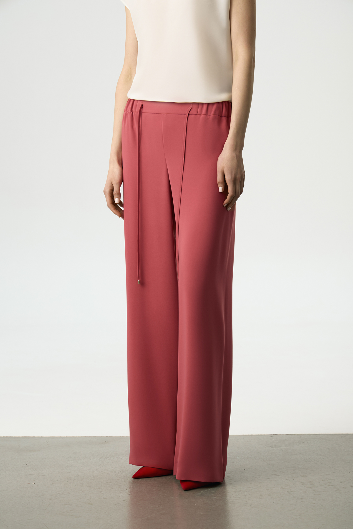 Брюки хлопковые VASSA&Co, пол female, цвет pink, фото №3