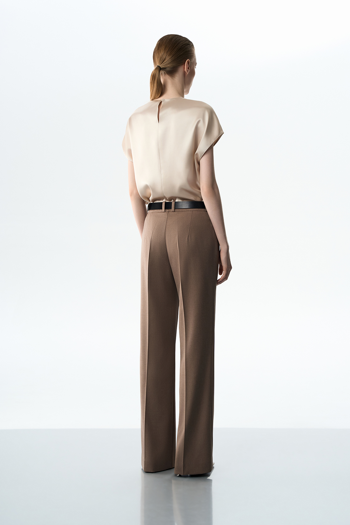 Брюки коричневый со стрелками VASSA&Co, пол женский, цвет коричневый, фото №4