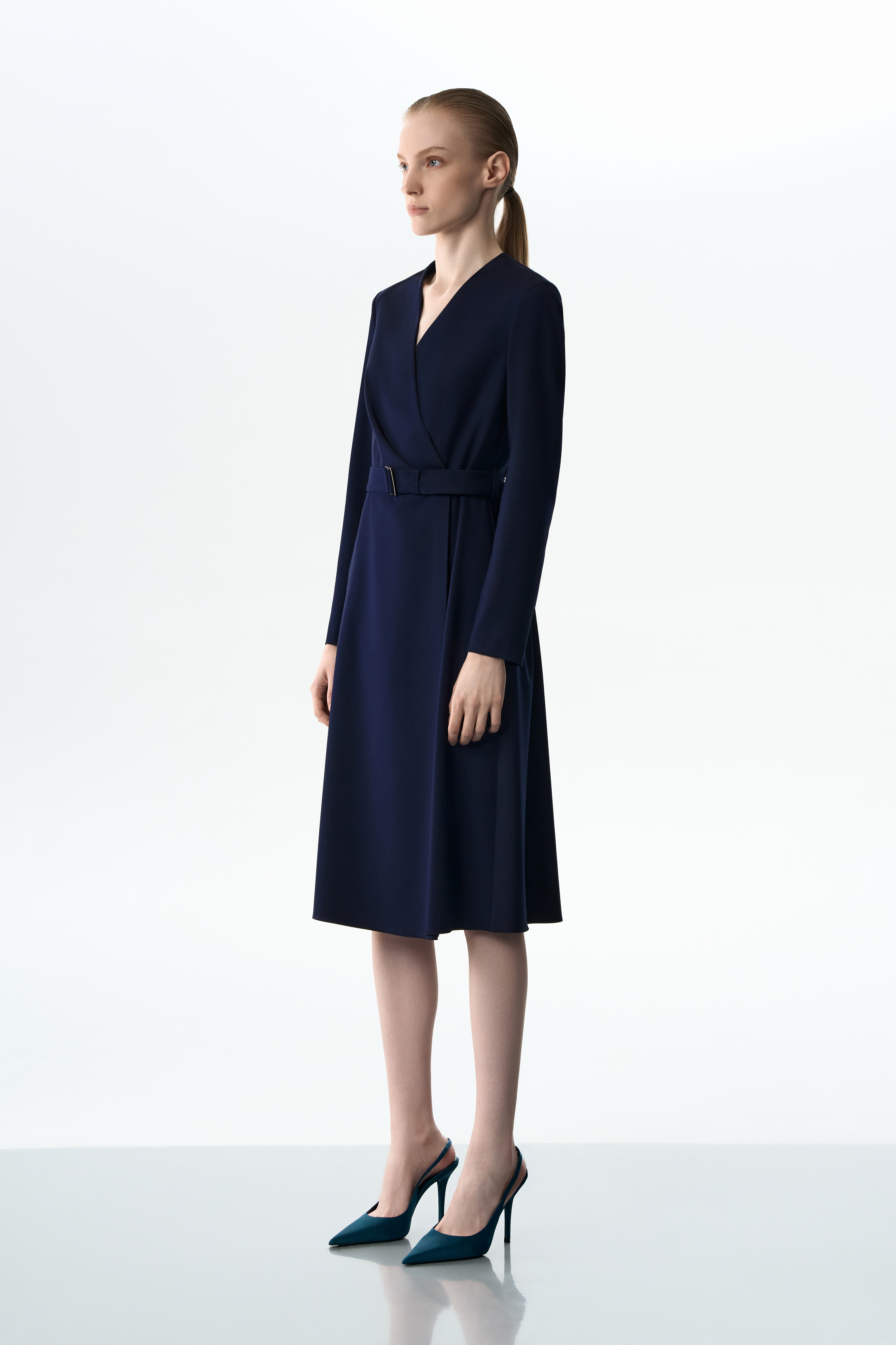 Платье с поясом VASSA&Co, пол женский, цвет синий, фото №3