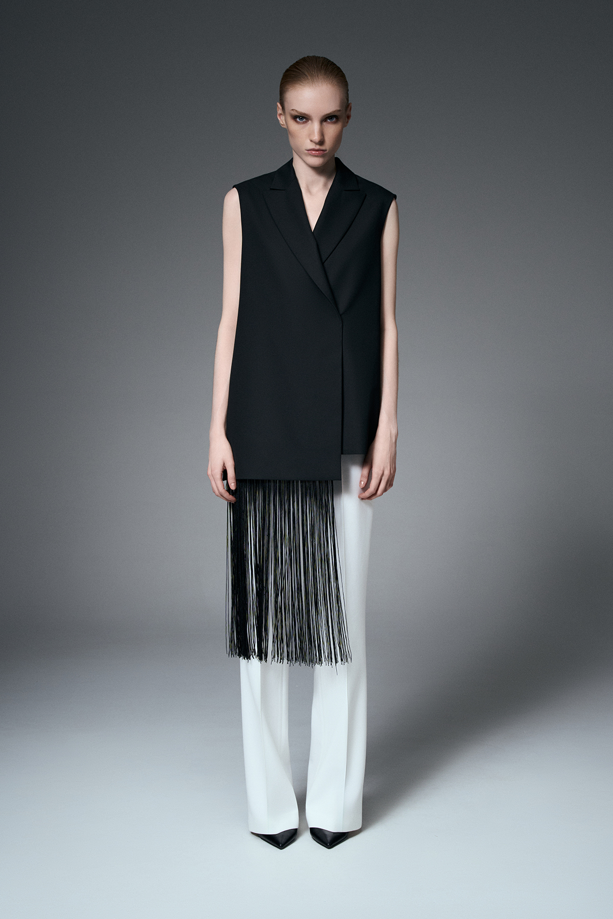 Жилет удлиненный с бахромой VASSA&Co, пол female, цвет black, фото №2