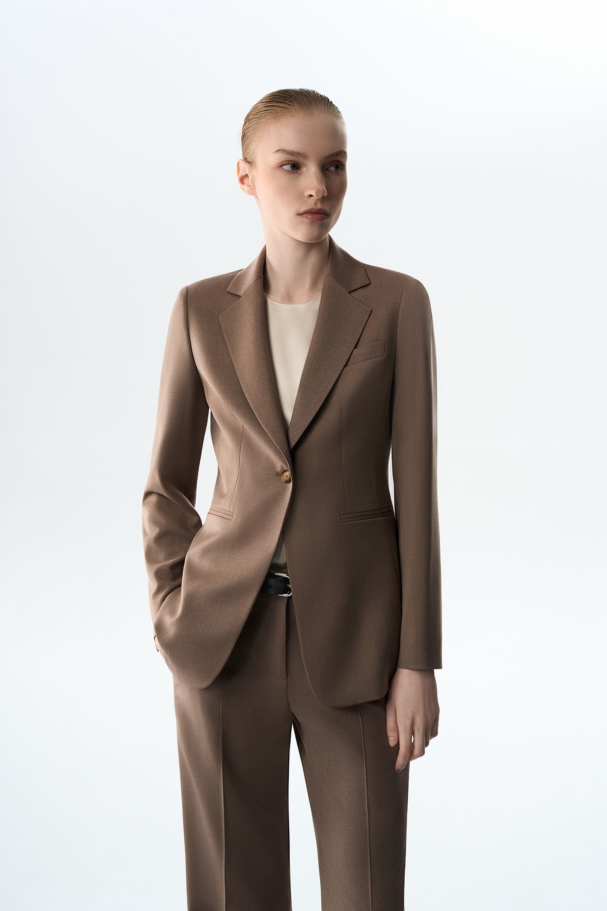 Жакет коричневый VASSA&Co, пол женский, цвет коричневый, фото №2