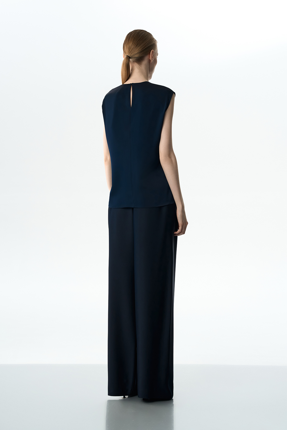 Блузка темно-синяя VASSA&Co, пол женский, цвет синий, фото №4