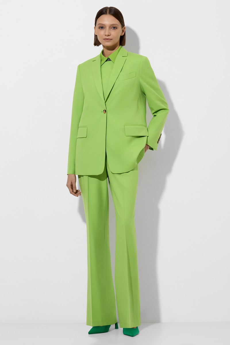 Брючный костюм